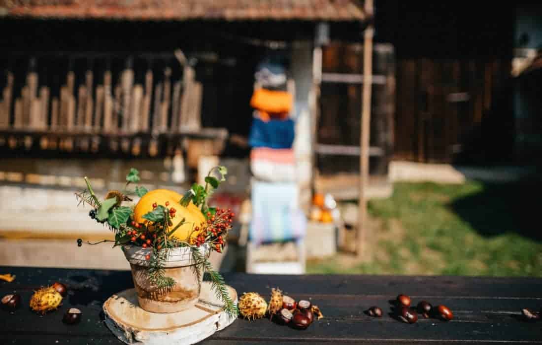 Podzimní svatba venku – 5 tipů, které fakt oceníte